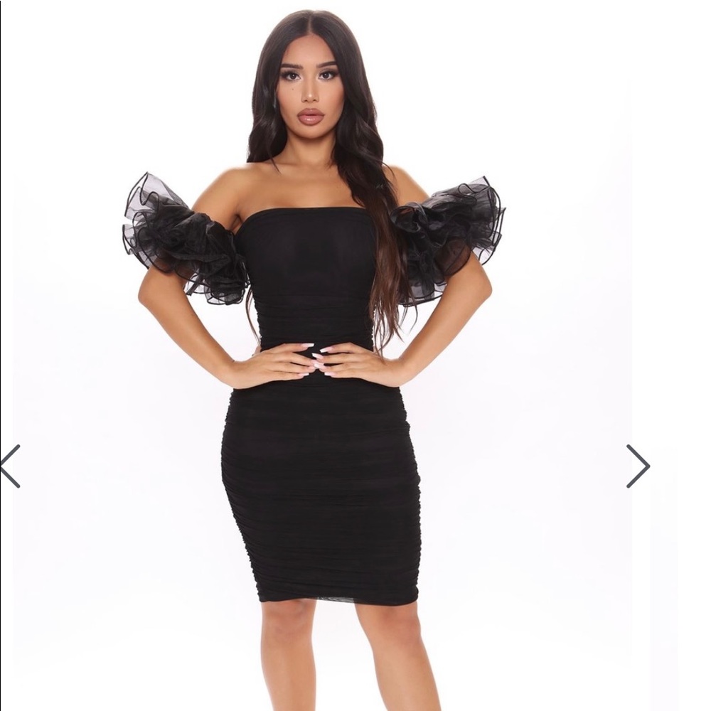Fashion Nova Ruched Midi Dress